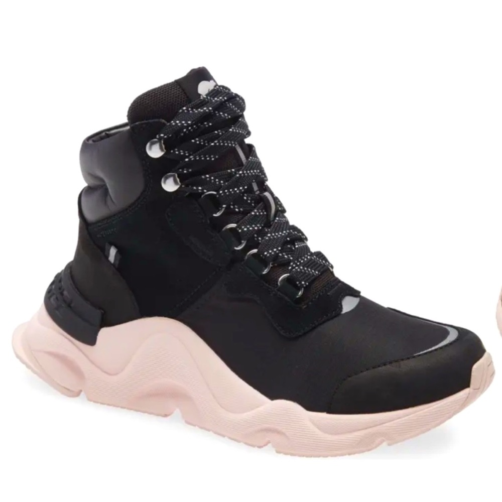 Sorel Kinetic RNEGD Conquest Waterproof Sneaker Black & Pink Size 10